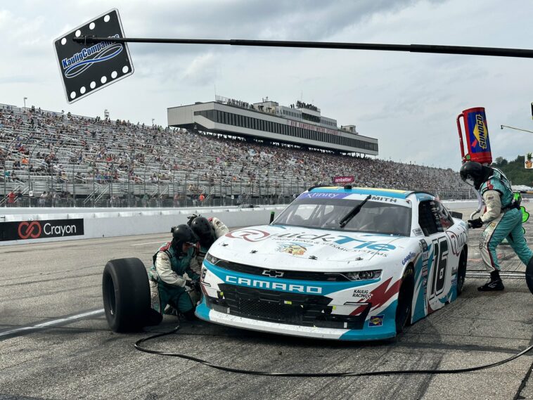 Piloto de NASCAR tratado después de la carrera en New Hampshire