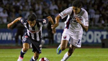 Tecatito Corona durante su paso con los Rayados de Monterrey