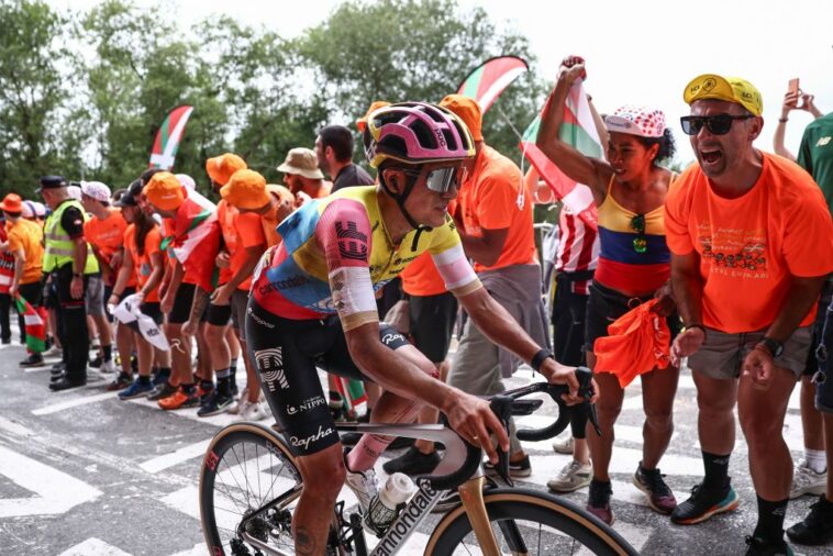 Richard Carapaz abandona el Tour de Francia en un gran golpe para EF Education-EasyPost