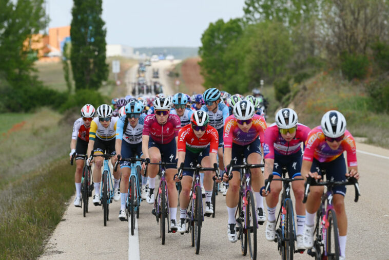 SD Worx vuelve a Vollering en busca del paso al amarillo en el Tour de France Femmes