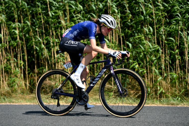 Van de Velde fue por los puntos de montaña y casi gana la etapa 3 del Tour de France Femmes