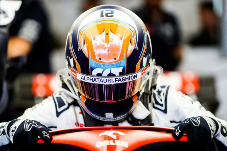 Verstappen respalda al 'increíble' de Vries para 'encontrar su camino otra vez'
