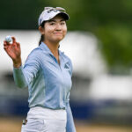 Rose Zhang reacciona después de completar el hoyo 18 durante la ronda final del Campeonato PGA femenino de KPMG.