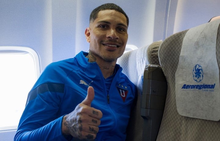 Paolo Guerrero, de 39 años, no tuvo un buen paso por Racing.