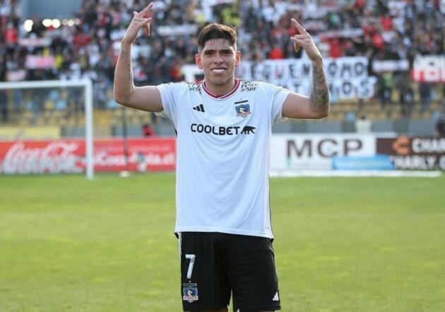 Vasco no lo considera: Colo Colo sabe cómo retener a Carlos Palacios