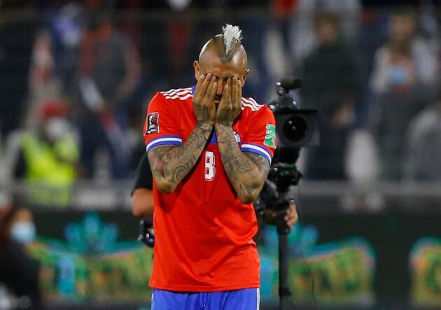 Indignado: Arturo Vidal rechazó primera oferta de Colo Colo