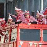 1. FC Colonia | Karneval: Este FC-Profis desde beim Rosenmontagszug dabei