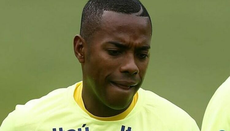 Robinho, ex estrella del fútbol, ​​se queda sin Gefängnis