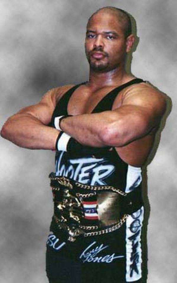 La estrella de la WWE Tony Jones, apodado el 'Shooter', murió a los 53 años