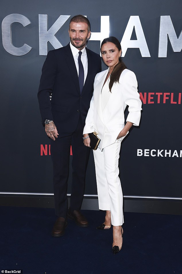 David Beckham ha admitido que él y su esposa Victoria se han preguntado cómo han sobrevivido 27 años juntos teniendo en cuenta todo lo que han pasado.