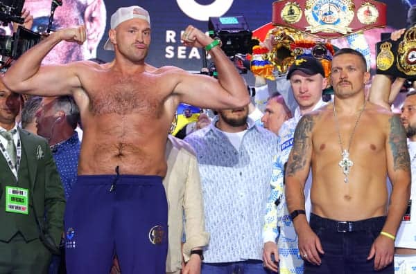 Pose de Tyson Fury contra Oleksandr Usyk (2)