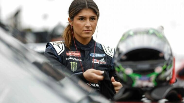 Hailie Deegan golpea la transmisión de FOX después del incidente de Darlington