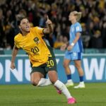 Australia ha sido nombrada nación anfitriona de la Copa Asiática Femenina de 2026 después del gran éxito de la Copa del Mundo del año pasado (en la foto, Sam Kerr jugando para las Matildas en 2023)