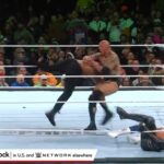 Los fanáticos de la WWE vieron el momento en que The Rock casi se rompe el ligamento anterior cruzado