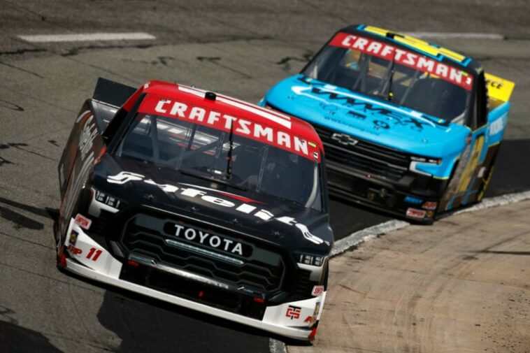 Corey Heim y Carson Hocevar en el North Wilkesboro Speedway - NASCAR Truck Series