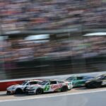 Tyler Reddick, Brad Keselowski, Chris Bueacher en Darlington Raceway - NASCAR Cup Series.jpg (1)