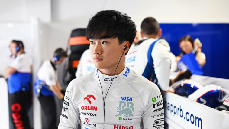 Tsunoda evalúa las opciones futuras de la F1 mientras Honda, su patrocinador desde hace mucho tiempo, se prepara para la unión con Aston Martin