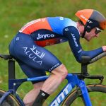 Eddie Dunbar vence a Ryan Mullen para ganar el título de contrarreloj masculino de élite en el Campeonato Irlandés de Ruta