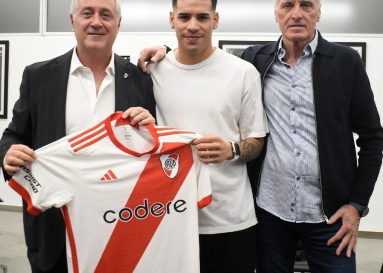 El jugador de River que renovó su contrato antes del partido contra Riestra :: Olé