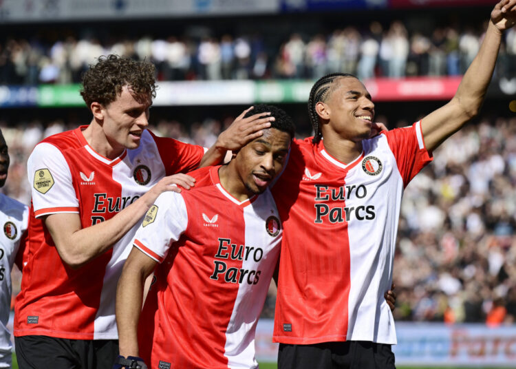 Los talentos del Feyenoord apuntan, Milán y Lazio quieren a Wieffer y Stengs en 2024