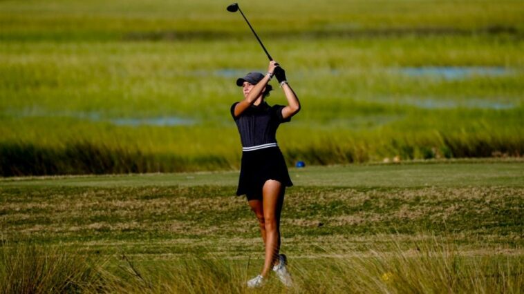 Stella Jelinek, estudiante de segundo año de Flagler College, empató en el tercer lugar en el torneo de juego por golpes femenino de la División II de la NCAA, lo que llevó a los Saints al primer lugar y al primer lugar en el juego por partidos.  También fue la Jugadora del Año de la Conferencia Peach Belt y obtuvo los honores All-American de la División II del primer equipo.