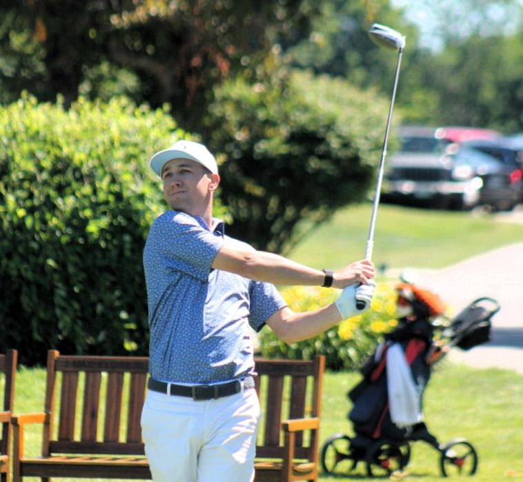 Peter Lown de Portsmouth CC está empatado en el segundo lugar después de la primera ronda del torneo de golf Seacoast Am el viernes en Portsmouth Country Club.