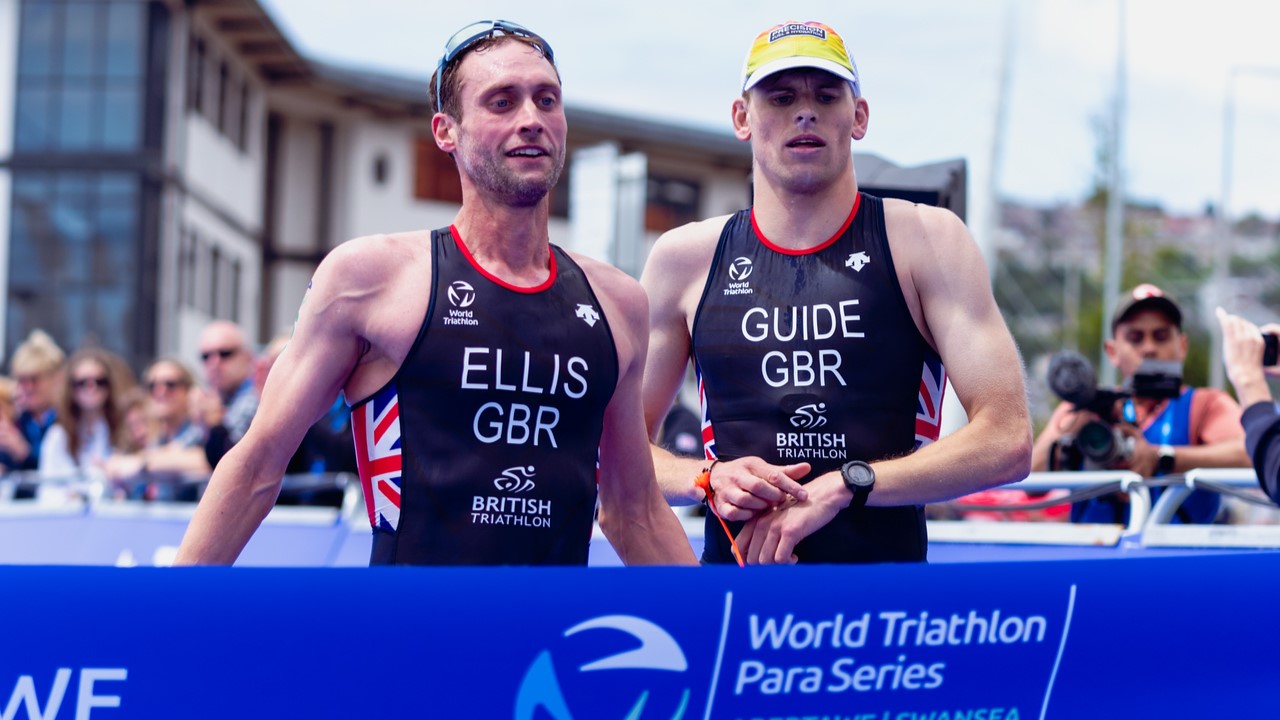 Dave Ellis and Jack Hutchens World Triathlon Para Series Swansea 2024 / WTPS Swansea