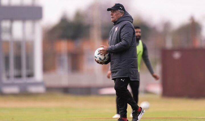 Hugo Tocalli dirigirá al Rojo en este encuentro. (Prensa Independiente)