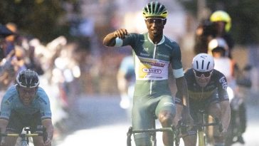 Biniam Girmay confirmado como abanderado de Eritrea en la ceremonia de apertura de los Juegos Olímpicos de París, pero otros ciclistas se mantienen al margen