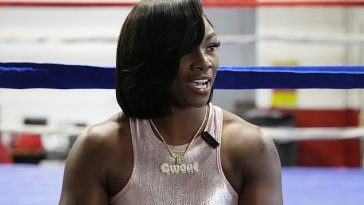 Claressa Shields se ha enfadado por la decisión de permitir que dos luchadoras que no pasaron las pruebas de género compitan contra mujeres en los Juegos Olímpicos de París
