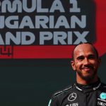 Hamilton se muestra entusiasmado con el podio en Hungría tras una carrera "muy dura" mientras reflexiona sobre la "espeluznante" batalla con Verstappen