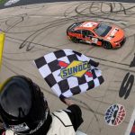 Hooters incapaces de cumplir con sus obligaciones;  Finaliza el patrocinio de NASCAR