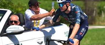 Matteo Jorgenson sobre el accidente de la etapa 2 del Tour de Francia: "Esperaba estar mucho más herido"