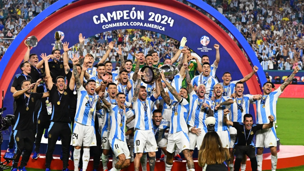 Messi, campeón con Argentina en la Copa América vs. Colombia