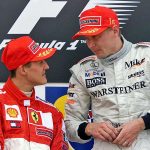 Michael se inclina ante Mika en el podio del GP de Gran Bretaña