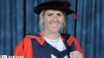 Millie Bright, de las Leonas, recibió un doctorado honoris causa