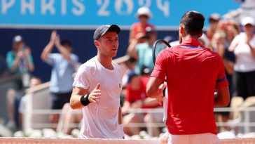 Novak Djokovic vence a Dominik Koepfer y avanza a cuartos de final de los Juegos Olímpicos