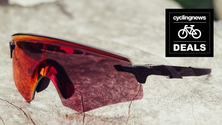 Olvídate del Amazon Prime Day: las gafas de sol Oakley Encoder tienen un 46 % de descuento en Sigma Sports