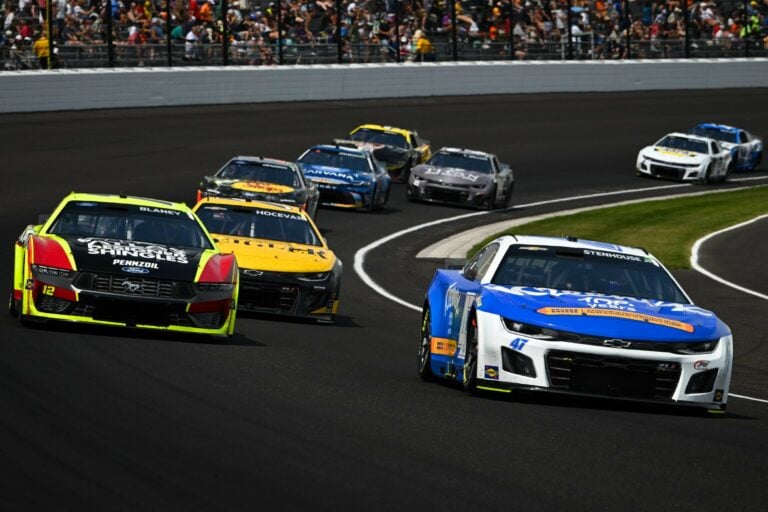 Kyle Larson, Ryan Blaney - Indianapolis Motor Speedway - NASCAR Cup Series - Brickyard 400 presentado por PPG - Domingo 21 de julio de 2024