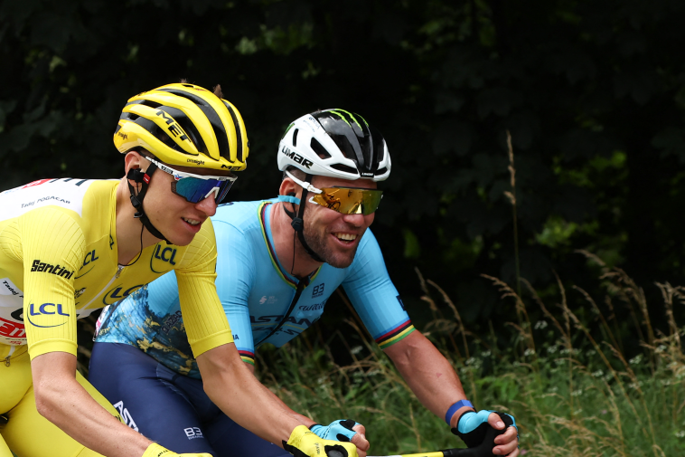 Tadej Pogačar evita el desastre y corre un día más con el maillot amarillo del Tour de Francia