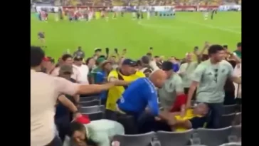 así fue la pelea entre aficionados de Ecuador y México en plena tribuna