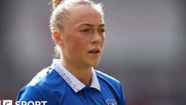 Sweden midfielder Hanna Bennison playing for Everton