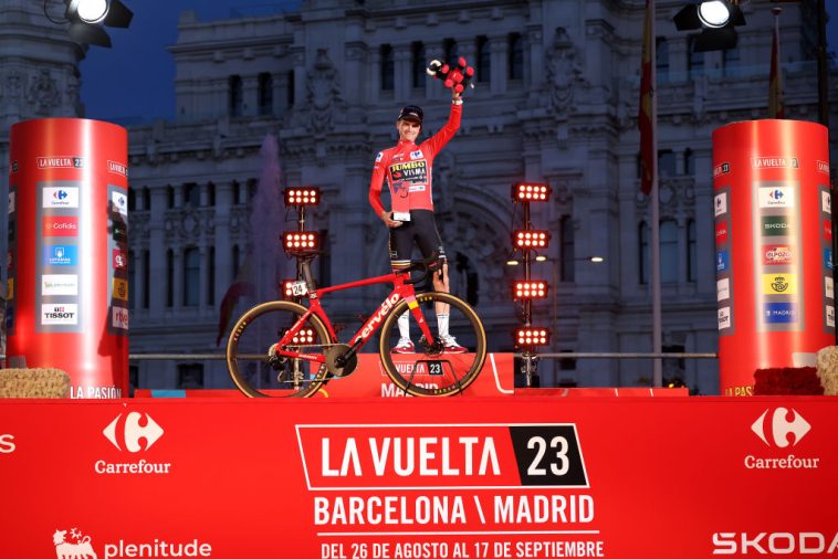 ¿Efectivo, tarjeta o bicicleta, señor? El hipermercado Carrefour acogerá la nueva salida de etapa de la Vuelta a España
