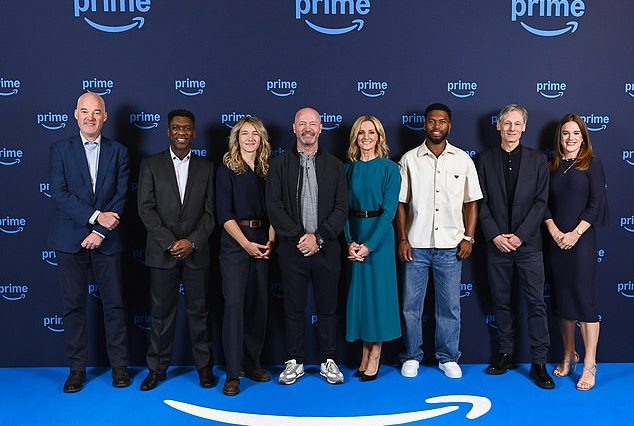 El equipo de Amazon Prime que cubrirá la Liga de Campeones incluirá (de izquierda a derecha): Jon Champion, Clarence Seedorf, Josie Henning, Alan Shearer, Gabby Logan, Daniel Sturridge, Gabriel Clarke y Alex Aljoe.