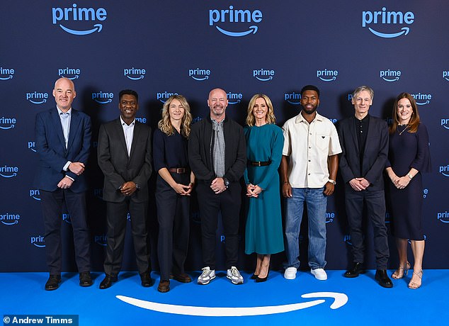 El equipo de Amazon Prime que cubrirá la Liga de Campeones incluirá (de izquierda a derecha): Jon Champion, Clarence Seedorf, Josie Henning, Alan Shearer, Gabby Logan, Daniel Sturridge, Gabriel Clarke y Alex Aljoe.