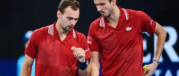 Daniil Medvedev y Roman Safiullin