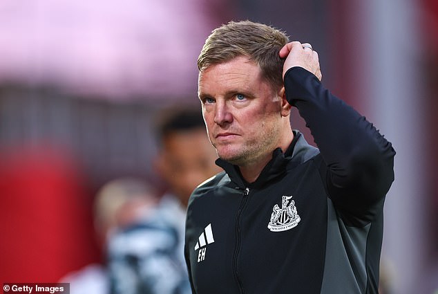 Eddie Howe será despedido si el Newcastle no vuelve a la Liga de Campeones, dice el ex propietario del Crystal Palace, Simon Jordan