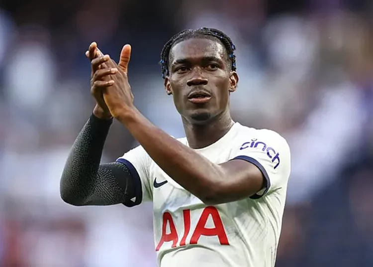 El Tottenham suspende a Bissouma para el primer partido de la Premier League tras un vídeo que lo muestra inhalando óxido nitroso