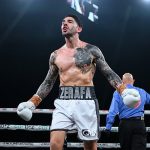 El boxeador australiano Michael Zerafa reacciona durante su pelea contra Tommy Browne en el Centro Internacional de Convenciones de Sídney