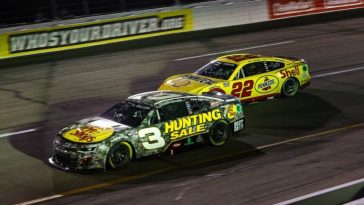 Austin Dillon y Joey Logano - Serie de la Copa NASCAR - Richmond Raceway